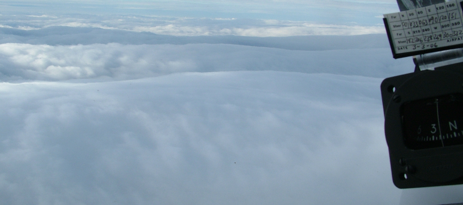 Waves of cloud viewed from the Dimona